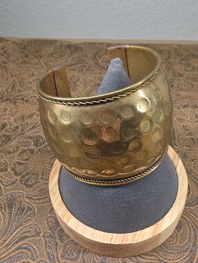 Vintage Brass Hammered Chunky Rope Edged Wide Domed Gypsy Cuff Bracelet